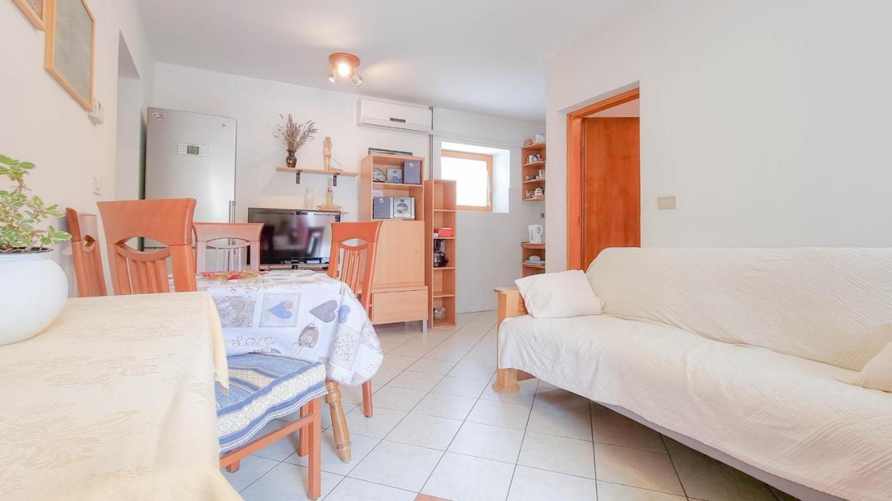 Valentino Apartment Новиград Екстериор снимка